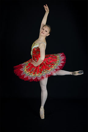 Classical dance photo of Catherine Ulissey